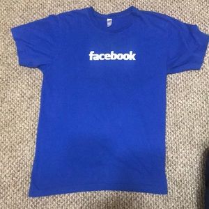 Facebook tee.